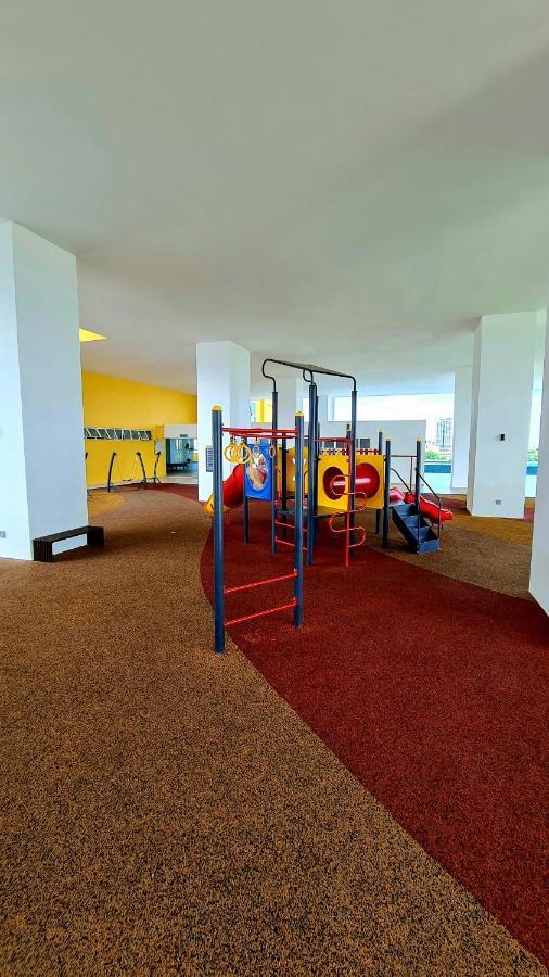 J&J Vacation Home@Novo8 Residence Kampong Tambak Εξωτερικό φωτογραφία