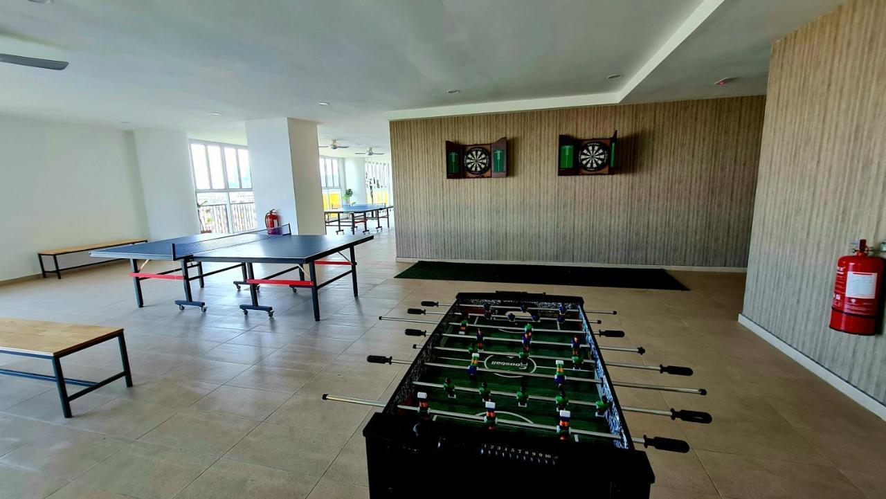 J&J Vacation Home@Novo8 Residence Kampong Tambak Εξωτερικό φωτογραφία